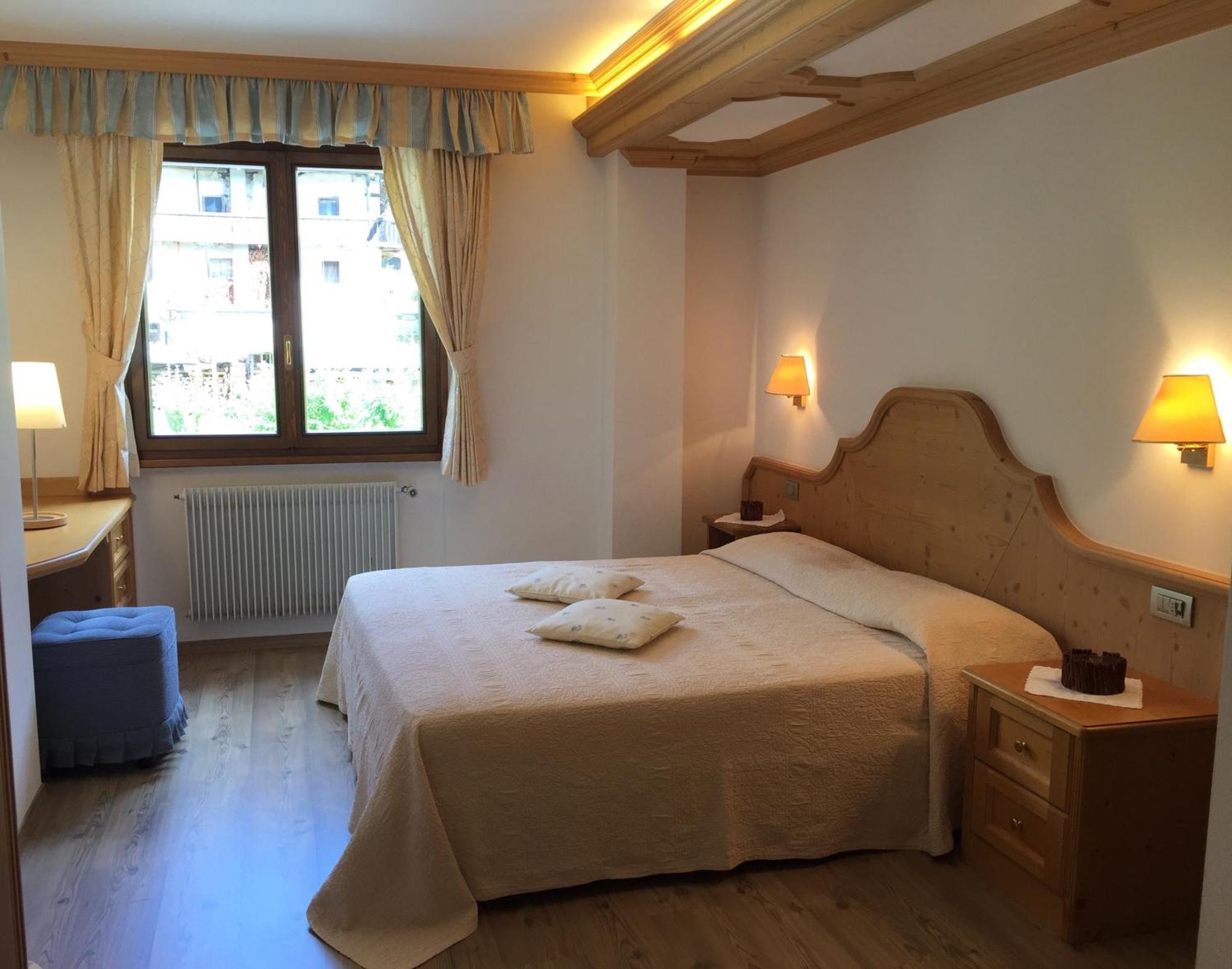 Parkhotel Ladinia سان فيتو دي كادوري الغرفة الصورة